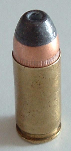 Cartuccia 9x21 con proiettile .357" SJHP (vietata)